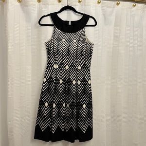 Size 6 geometrical pattern black and white dress